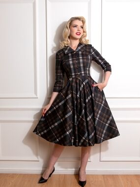 Heart And Roses Retro Plaid Midi Dress in Black and Brown - XXL (Size 14)